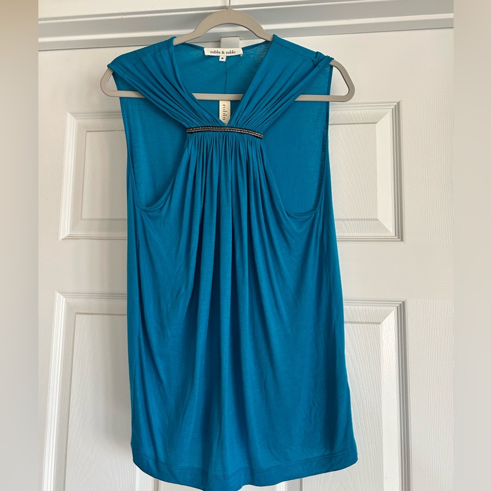 Robbi & Nikki shirt, blue and size medium